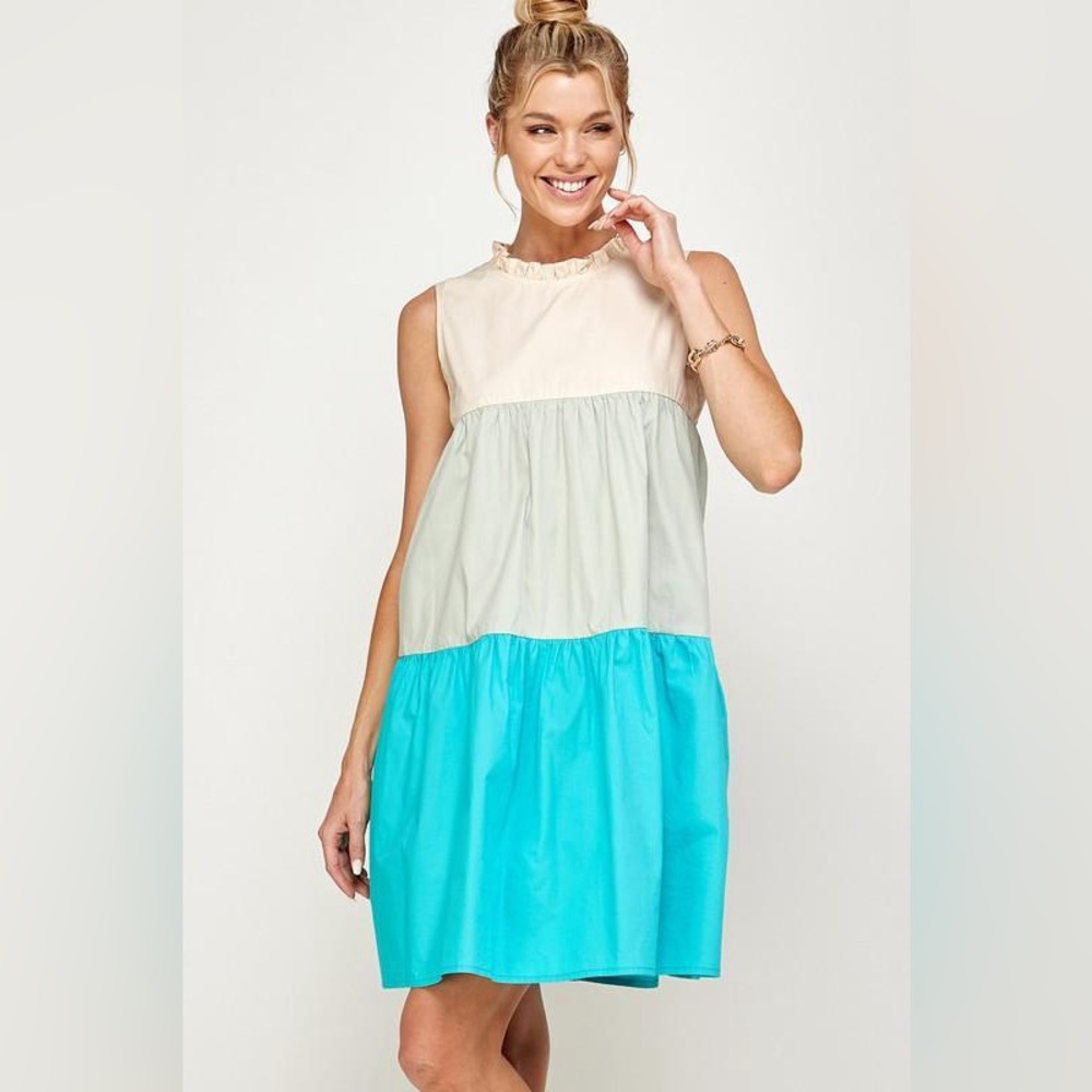 Solution Color Block Ruffled Round Neck Dress